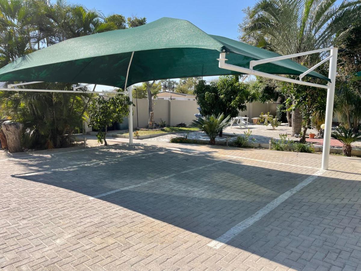 Hotel Ry Courtyard Oshakati Zewnętrze zdjęcie